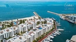 En Venta Departamento en Cancún con acceso a la playa C3085