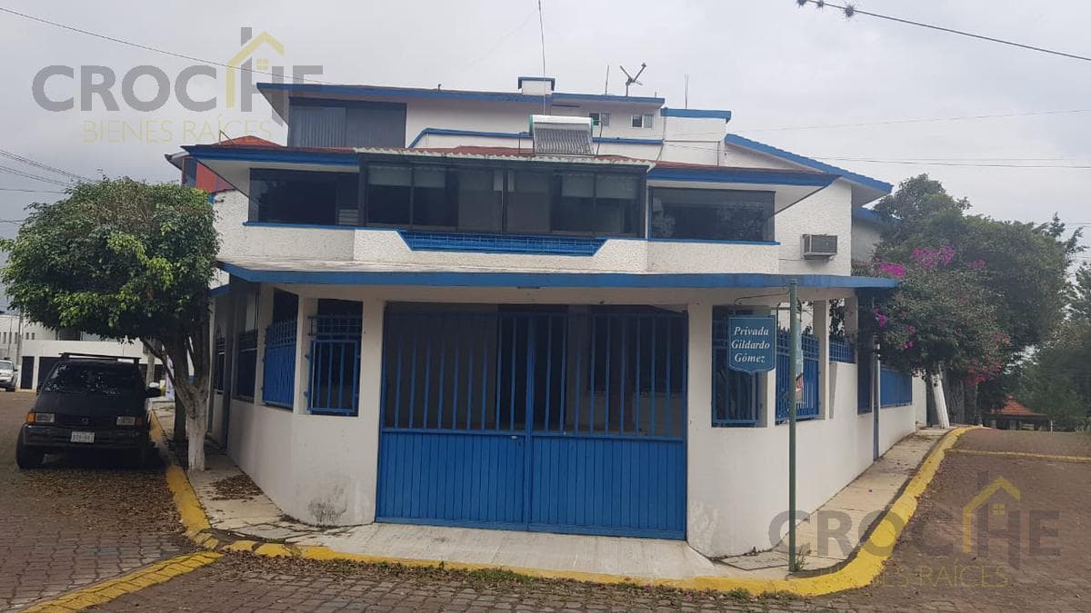 House for sale in Xalapa, Veracruz, in the Sipeh Animas private development, 5 bedrooms