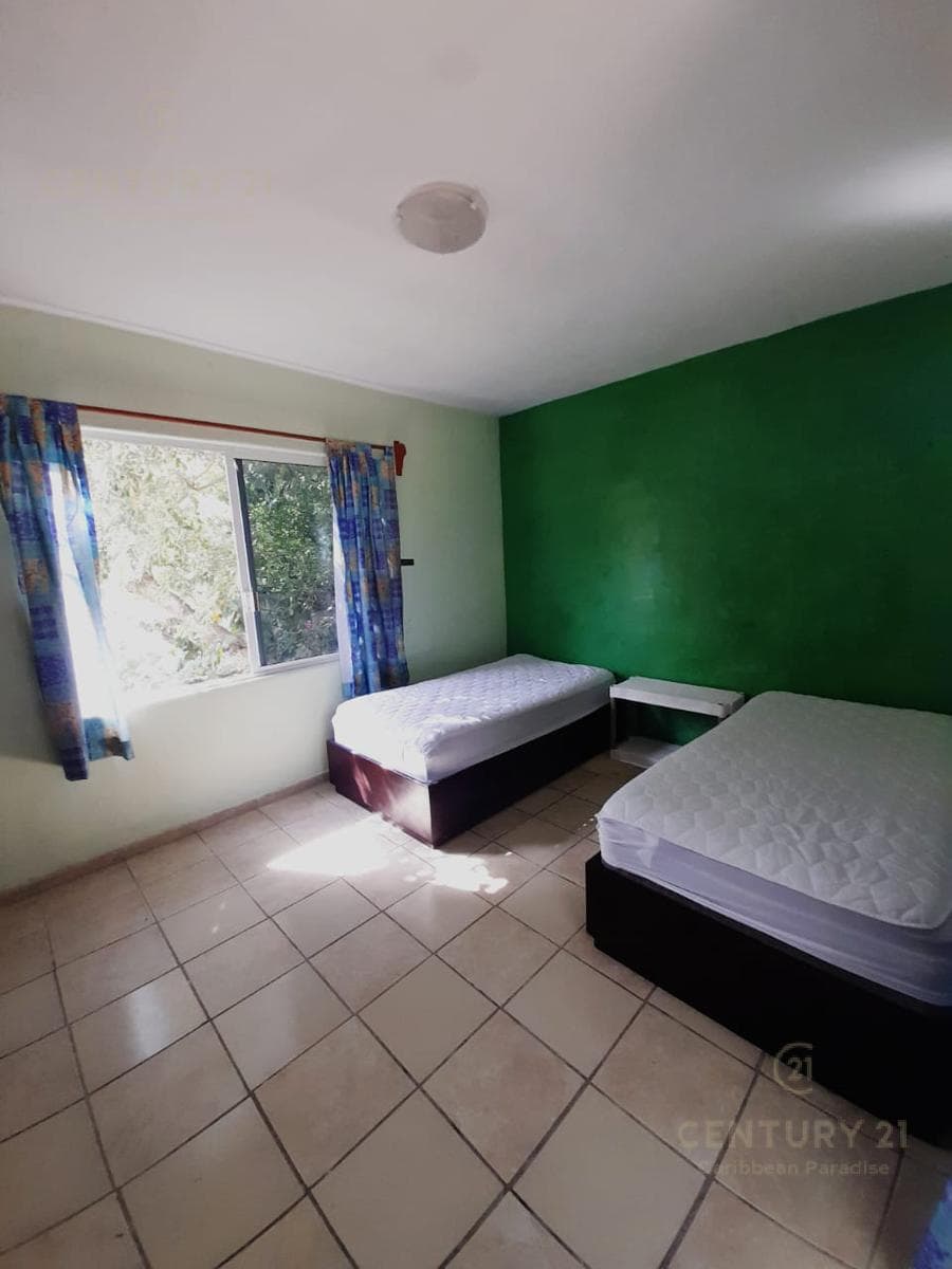 4-Bedroom House for Sale in Downtown Playa del Carmen | Ideal for Investment | P4101