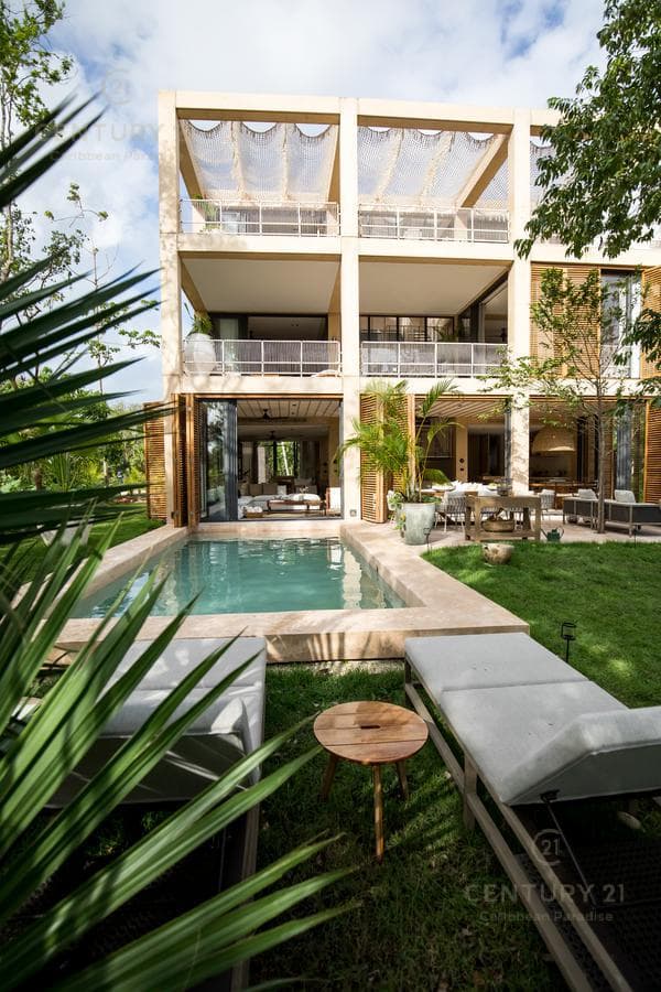 Increible casa en zona residencial prvilegiada de Playa del Carmen P3452