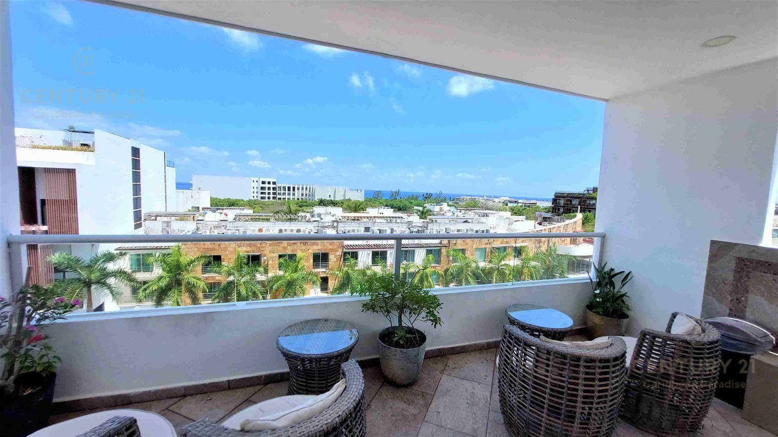 Estudio Penthouse en av 5ta bis en Playa del Carmen P4016