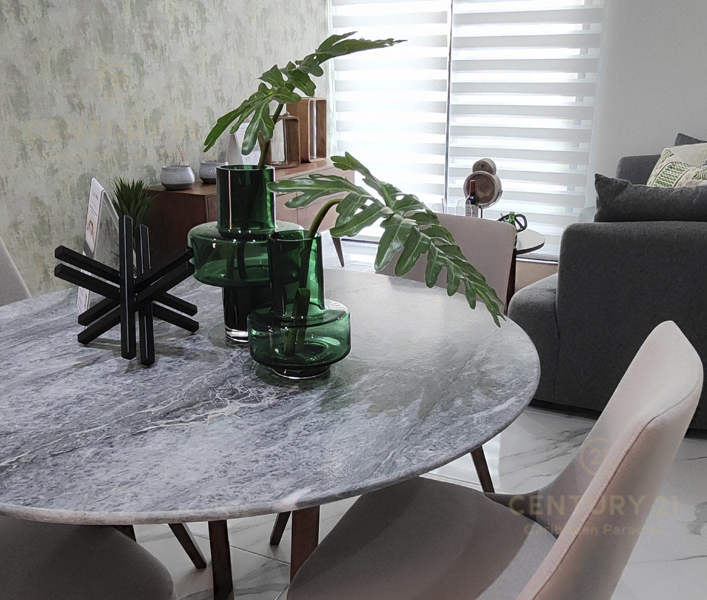 Apartment for Sale on Av. Huayacan C3778