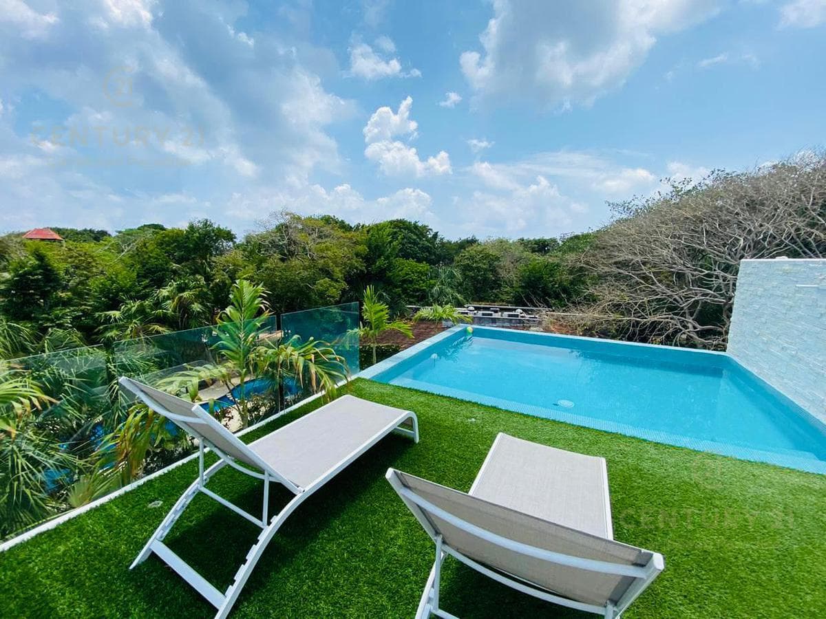Estupenda casa en venta en Playacar, Playa del Carmen P3259