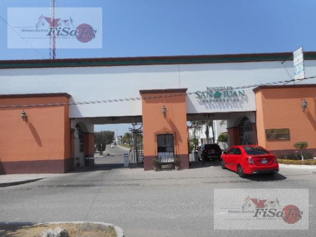 HOMES FOR SALE IN VIÑEDOS 39
