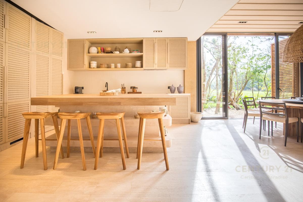 Increible casa en zona residencial prvilegiada de Playa del Carmen P3452