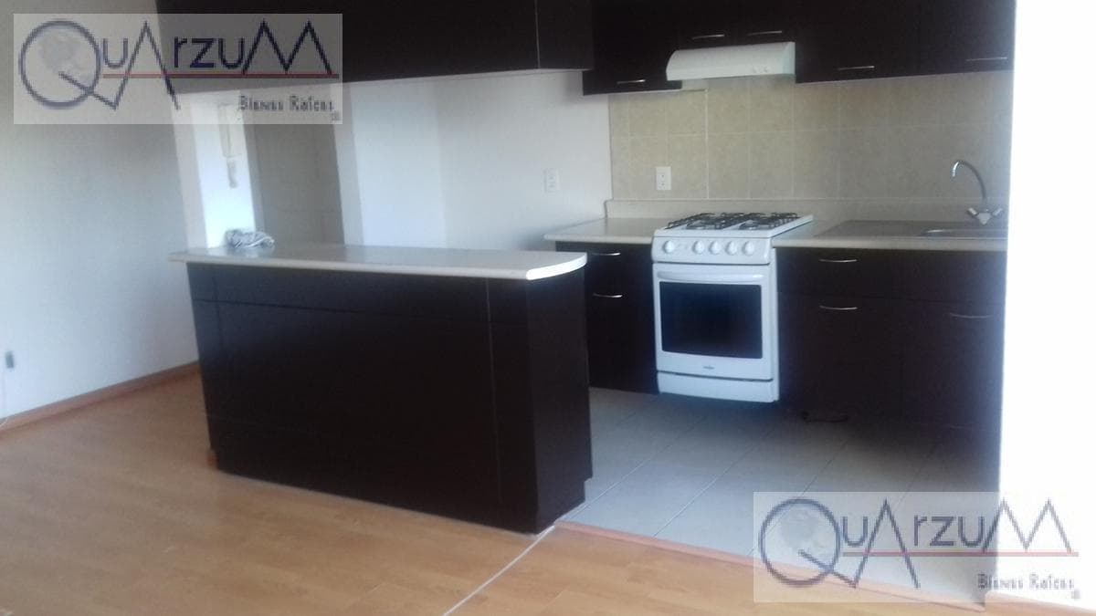 Apartment for Rent: 3-Bedroom, 3rd Floor, Toltecas 166, Parque San Antonio - Carola