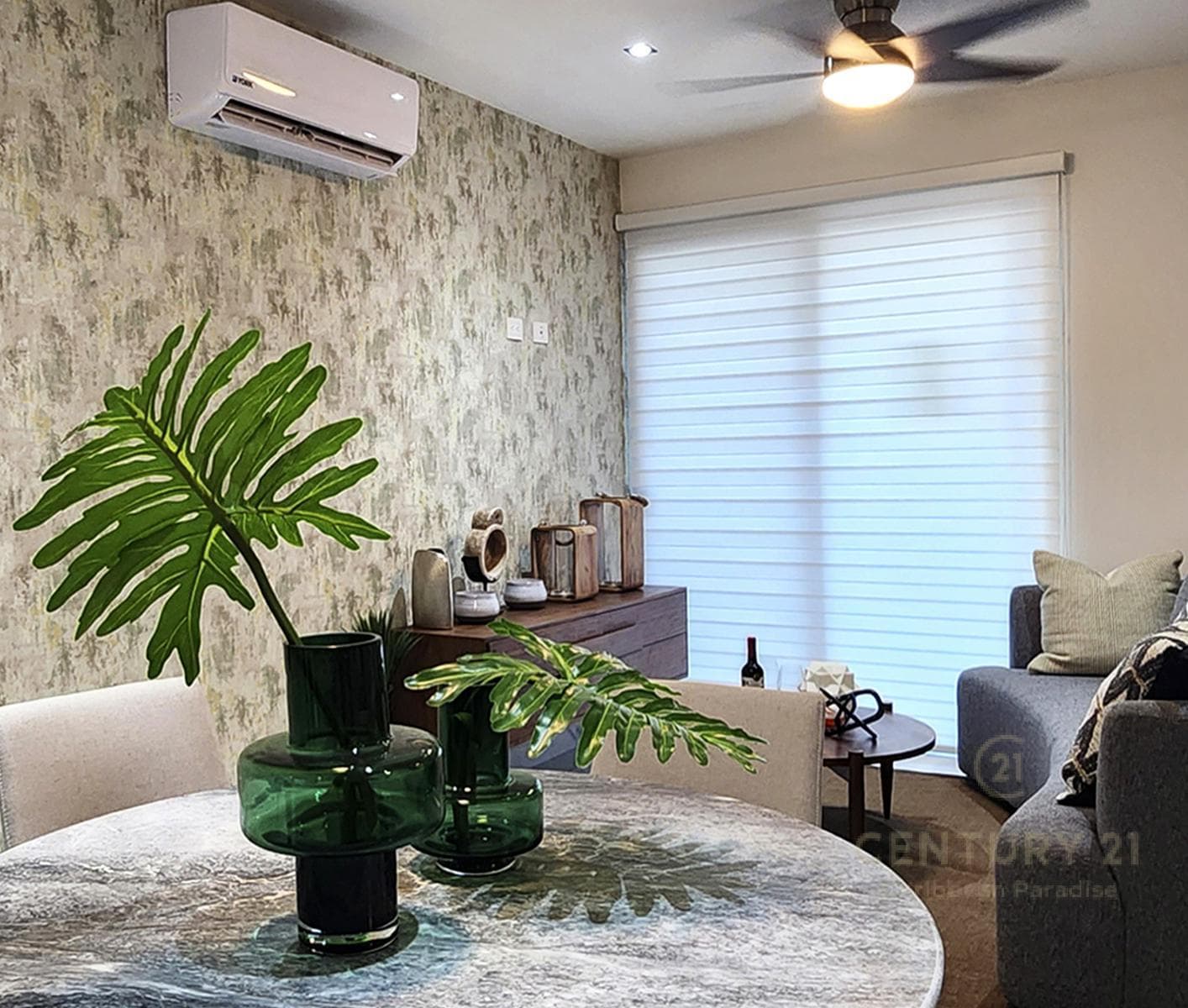 Apartment for Sale on Av. Huayacan C3777