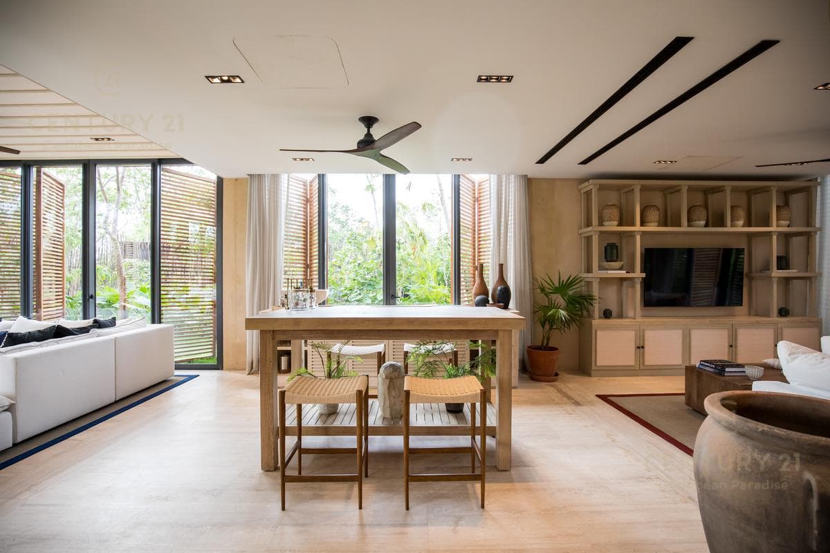 Increible casa en zona residencial prvilegiada de Playa del Carmen P3452