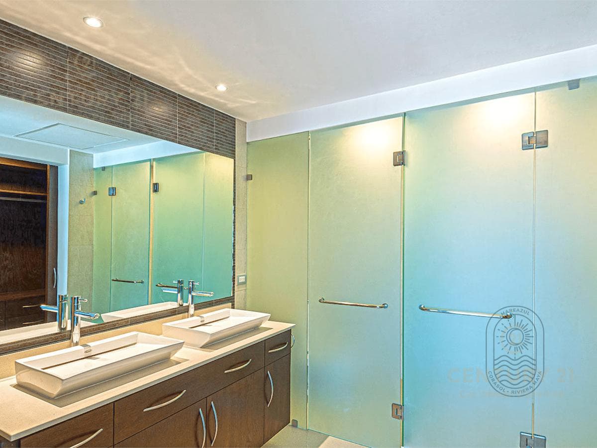 Increíble Departamento en Venta de 3 rec en lujoso Condominio cerca del Mar P3984