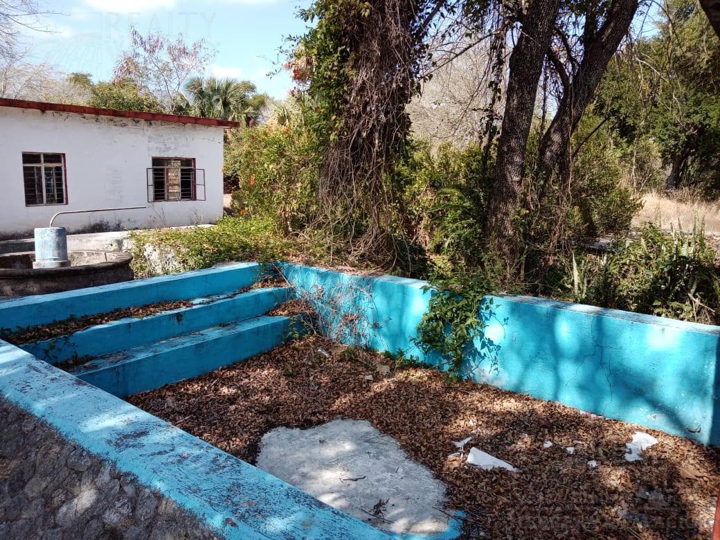 Land - Bosques de la Silla