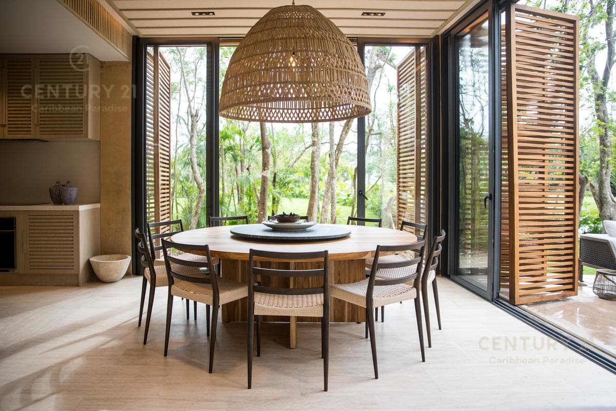 Increible casa en zona residencial prvilegiada de Playa del Carmen P3452