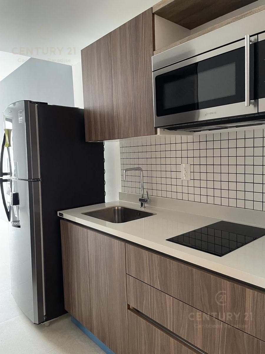 Estudio en Renta Sin Muebles Urban Towers Playa Del Carmen P3815