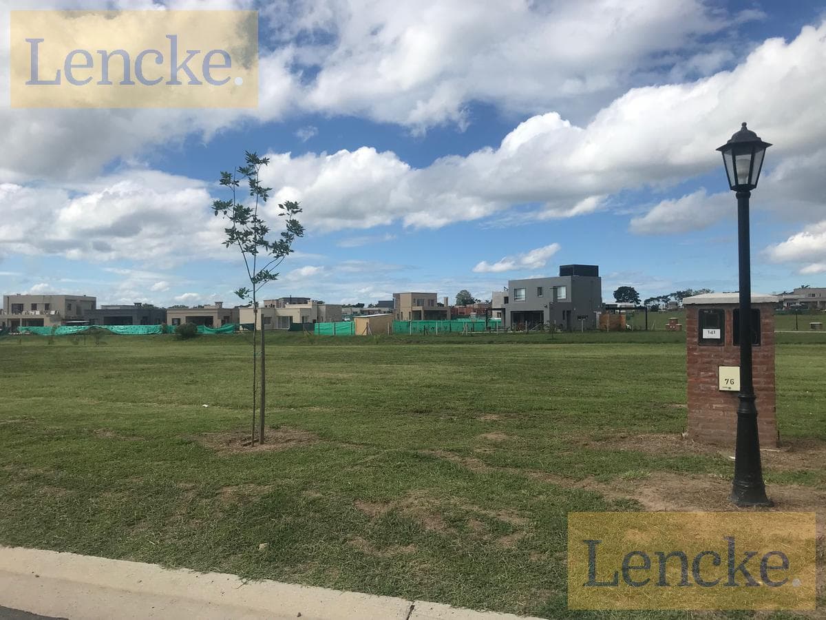 Lencke Vende - Excellent, landscaped lot in Pilar del Este - Santa Lucía Neighborhood