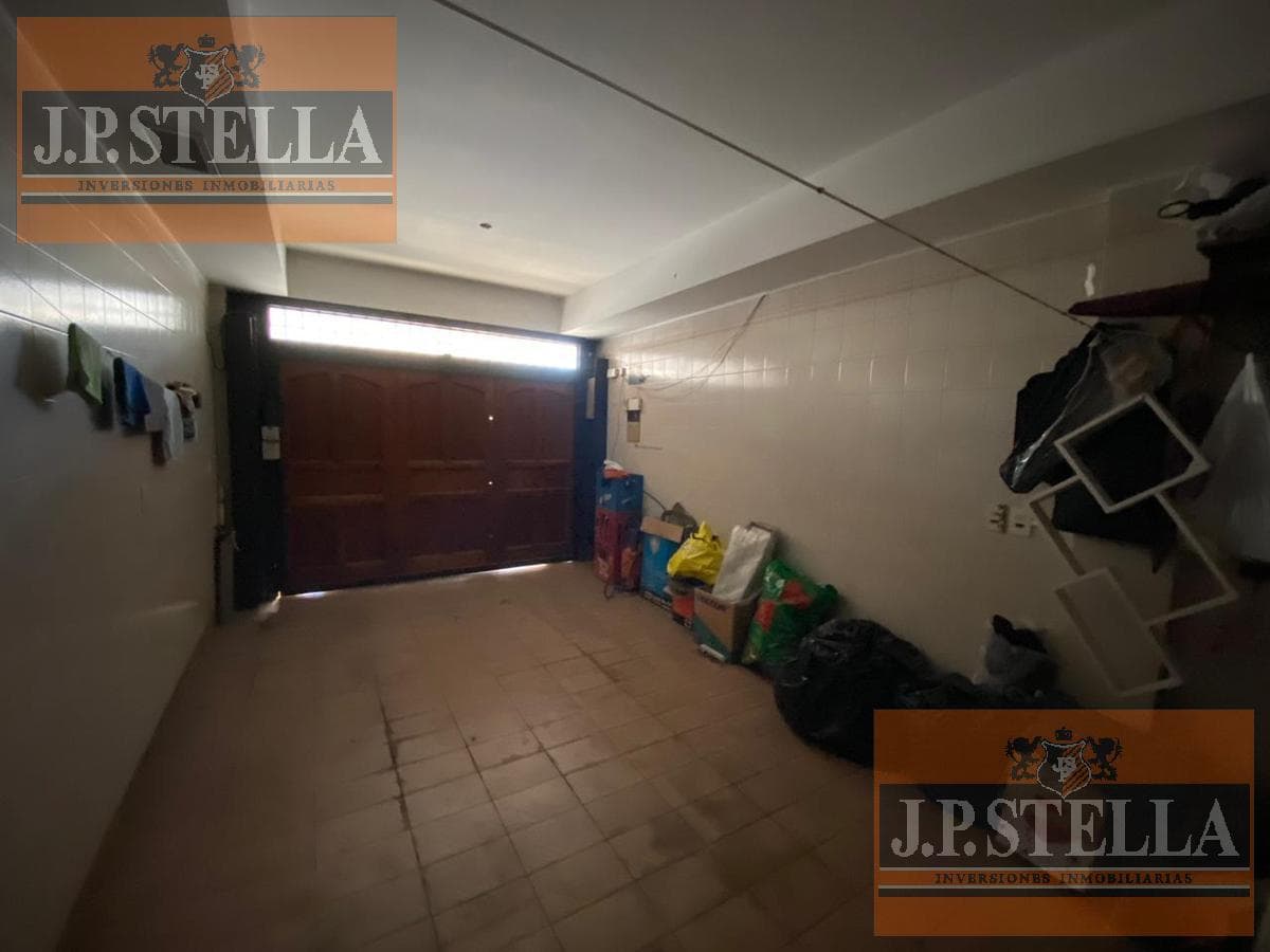 Excelente Chalet 5 Ambientes 310 m² Cub. - S.Justo (Ctro)