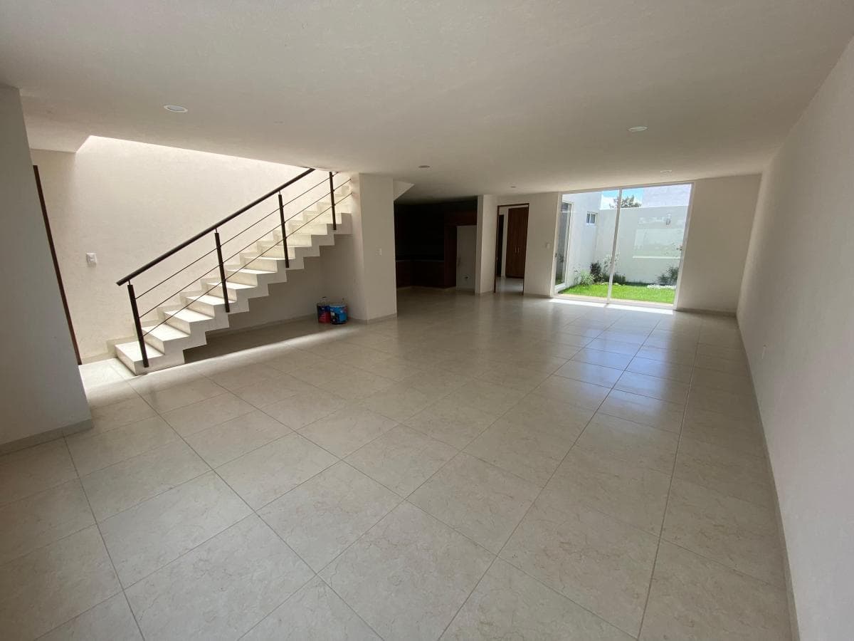 House for Sale in Alondra, San Salvador Tizatlali, Metepec 27-922