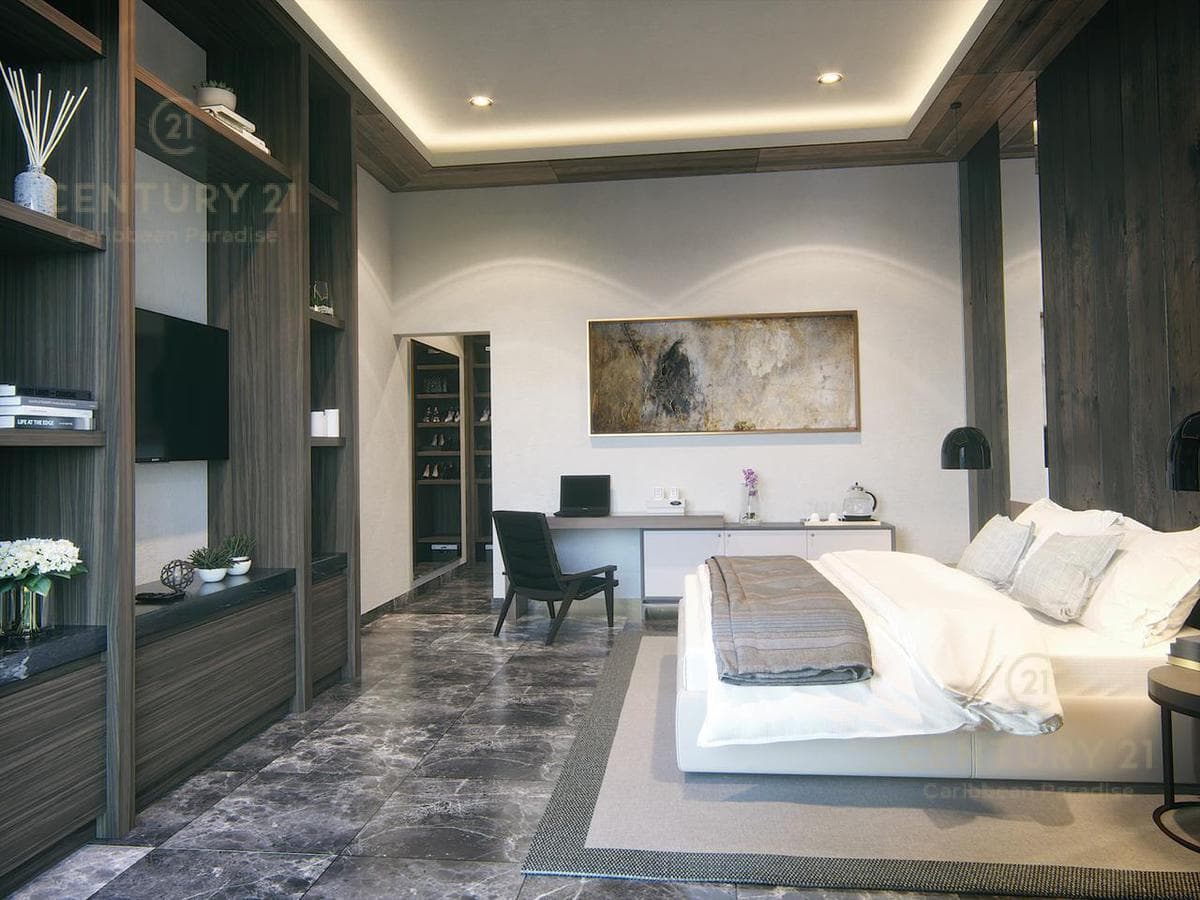 Luxury apartment across from Paseo del Carmen P2802