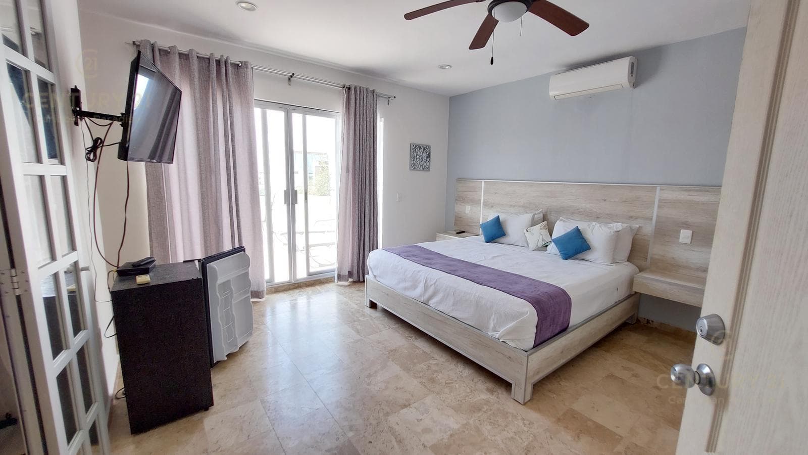 Estudio Penthouse en av 5ta bis en Playa del Carmen P4016