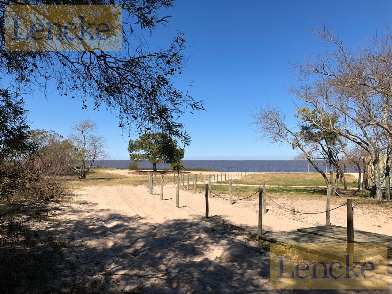 Farms for sale in El Pinar, near Carmelo; lots with excellent views; financing available