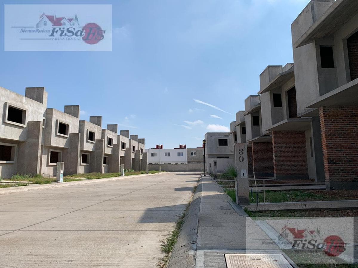 House - Bosques de San Juan Subdivision - Viñedos 75-31