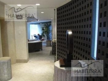 RENTA EXCELENTE OFICINA EN TORRE AXIS