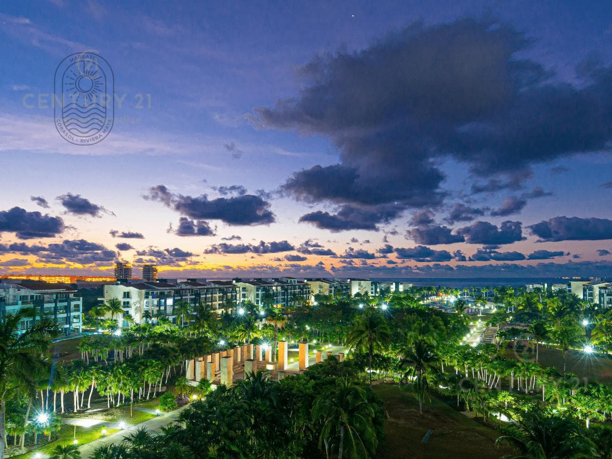 Increíble Departamento en Venta de 3 rec en lujoso Condominio cerca del Mar P3984