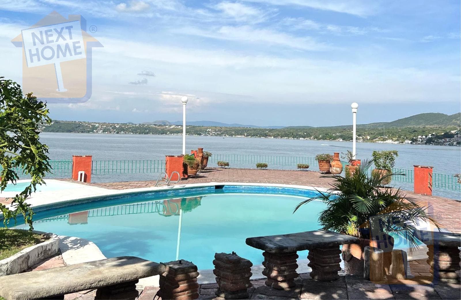 HOUSE FOR SALE ON LAKE TEQUESQUITENGO