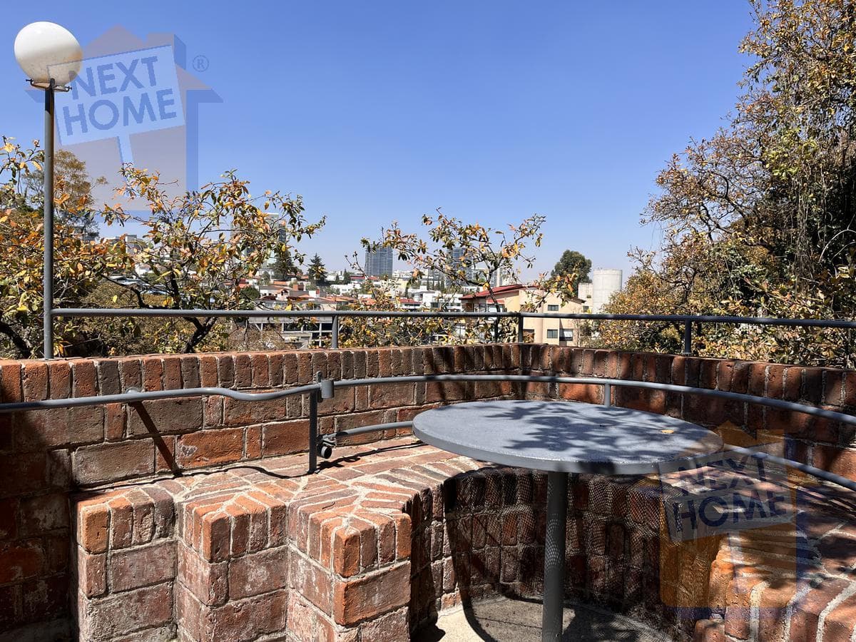 HOUSE FOR SALE IN LOMAS DE BEZARES