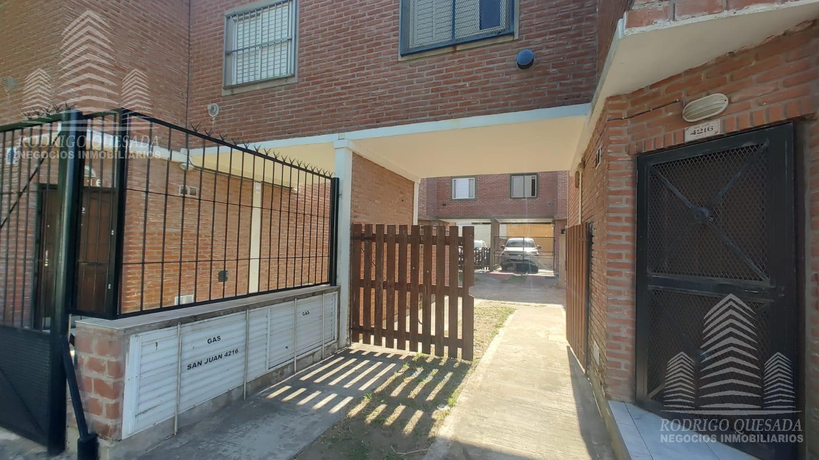 2-bedroom duplex with a garage in Costa Azul.