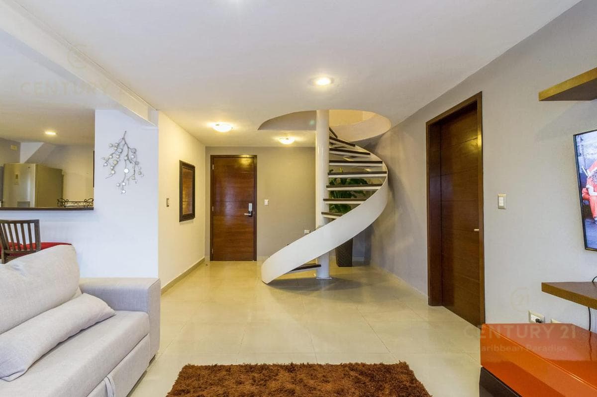 SE VENDE PENTHOUSE DE 3 RECAMARAS EN EL CENTRO AV 10 P2843