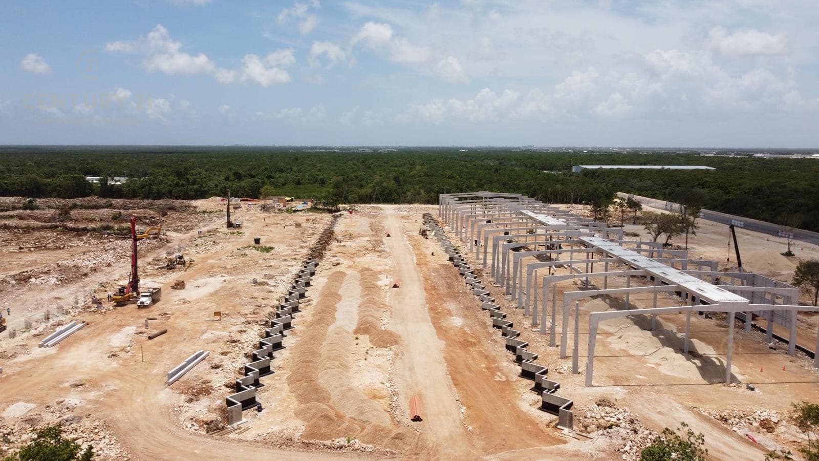 Bodegas en Venta en próxima Central de Abastos en Playa del Carmen P3395