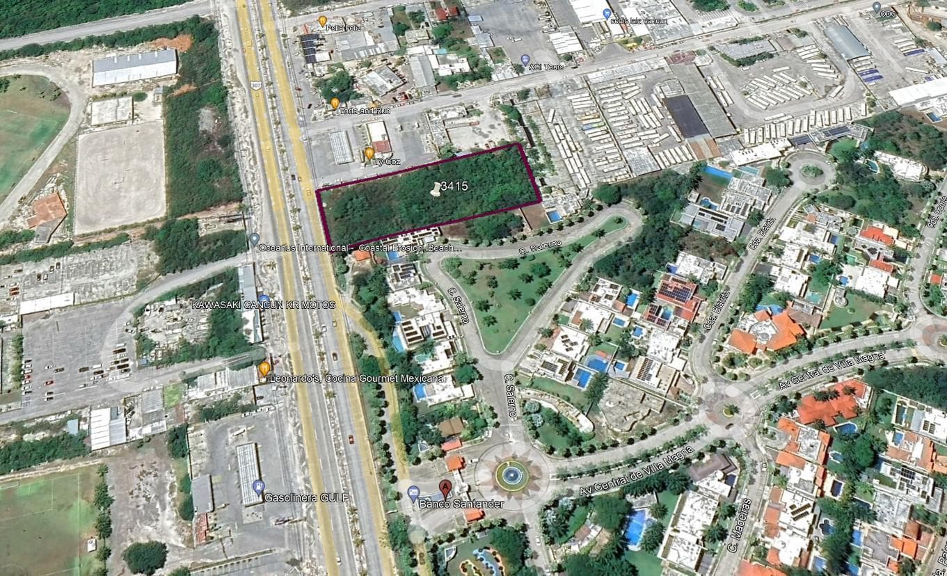 Land for Sale in Cancún, Boulevard Colosio, Lot 35
