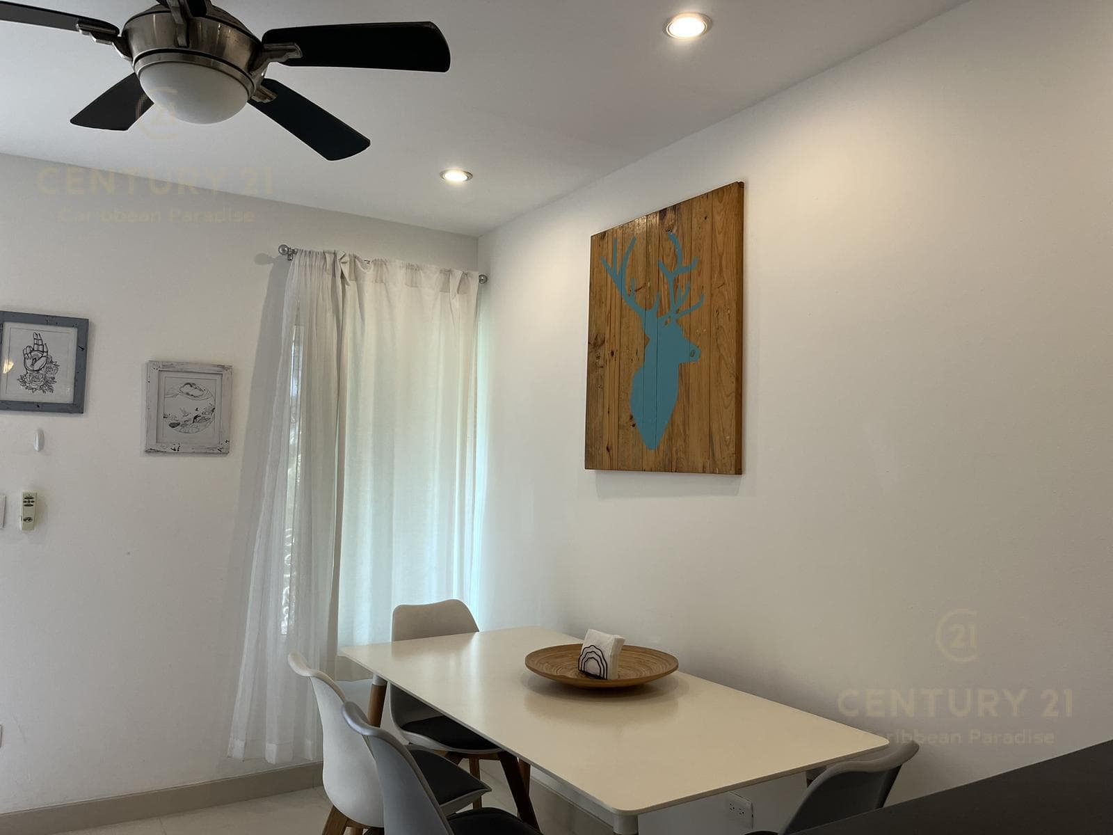 2-bedroom, 3-bathroom apartment in downtown Playa del Carmen P4206