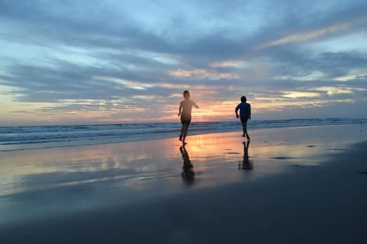 Ocean Front Condominium, Vacation Rental Apartment