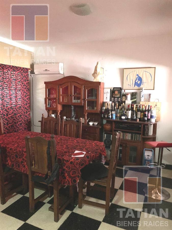 Three-bedroom house on Catamarca Street, just a few meters from Patria Street—Altos de General Paz neighborhood