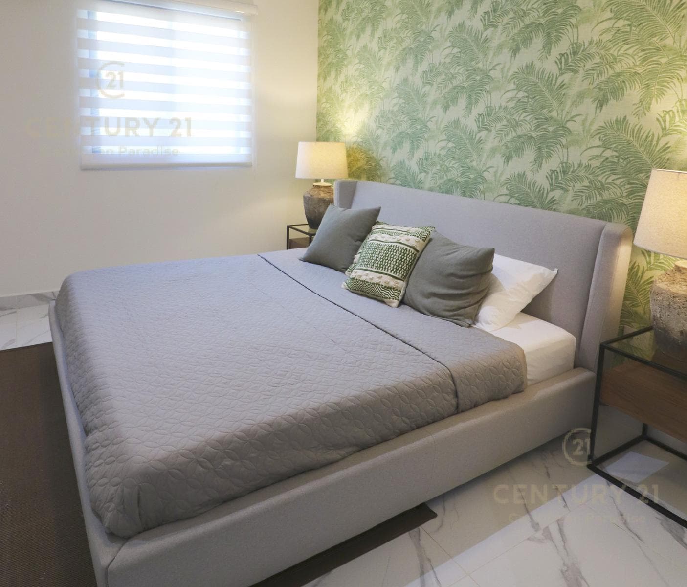 Apartment for Sale on Av. Huayacan C3777