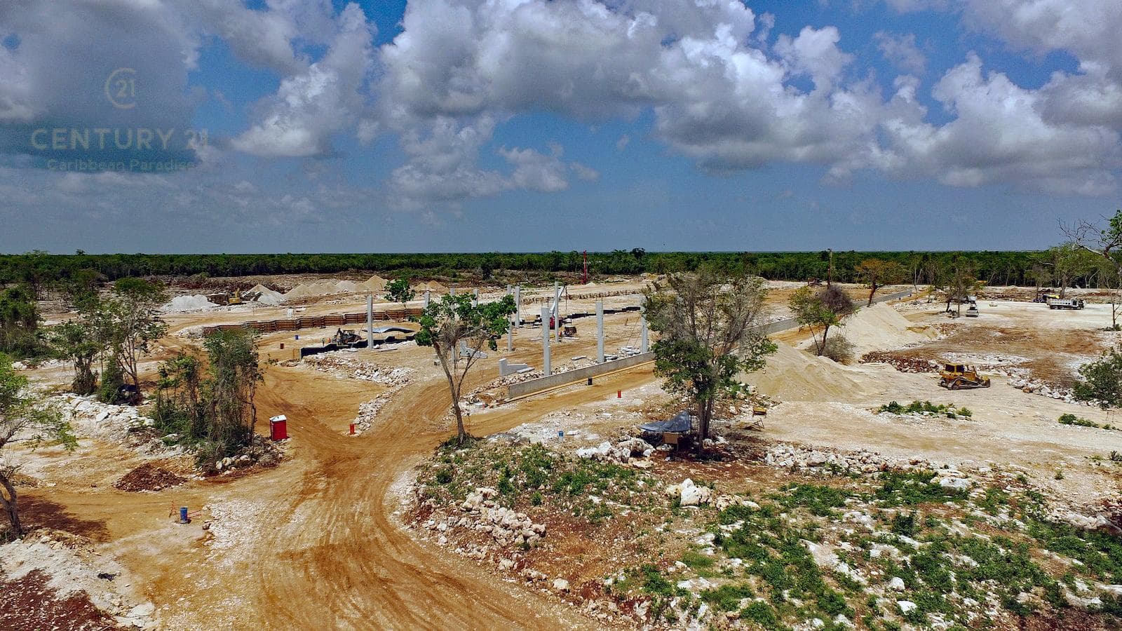Bodegas en Venta en próxima Central de Abastos en Playa del Carmen P3395