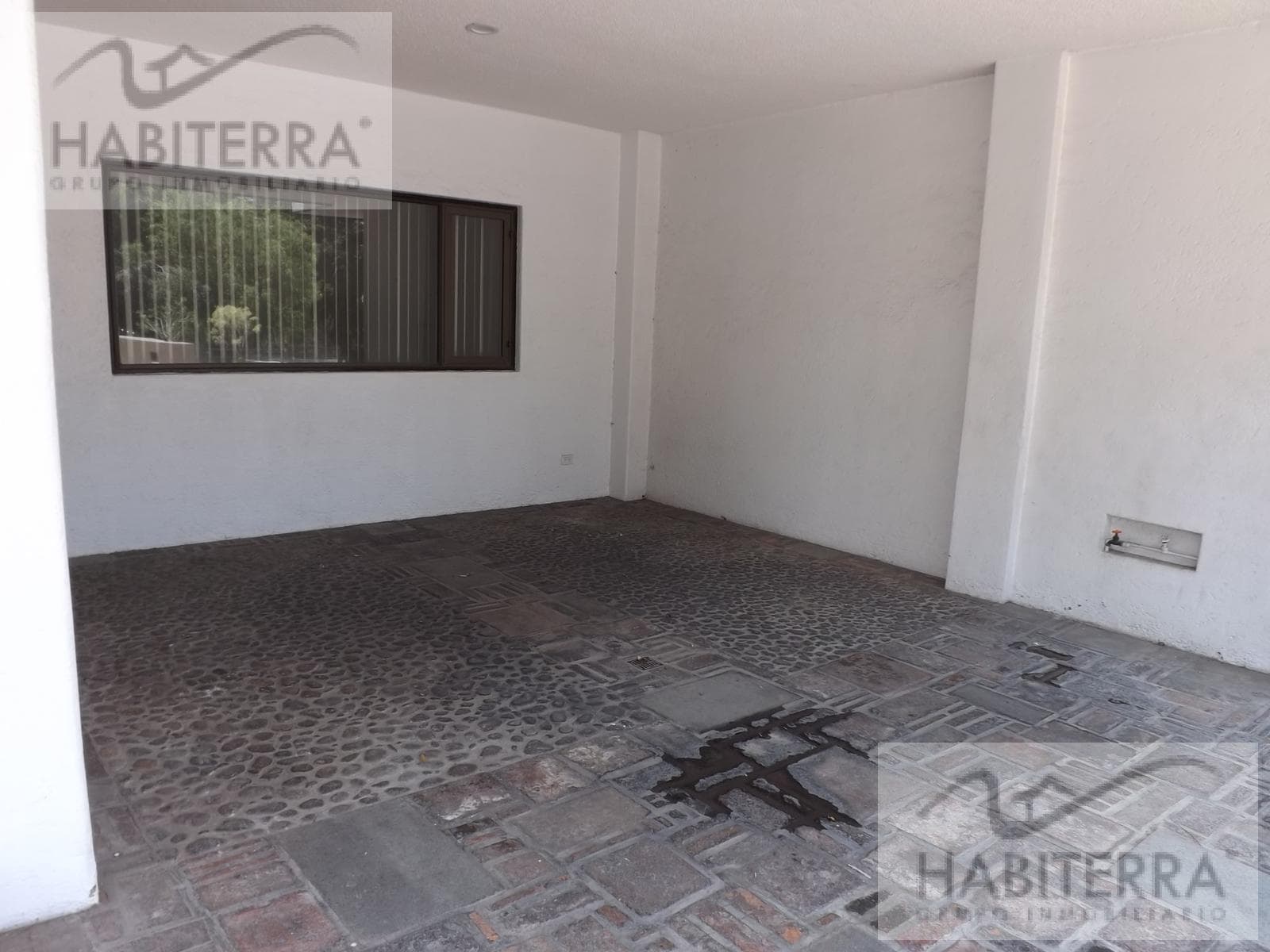 Renta casa en Condominio en Lomas de Tecamachalco