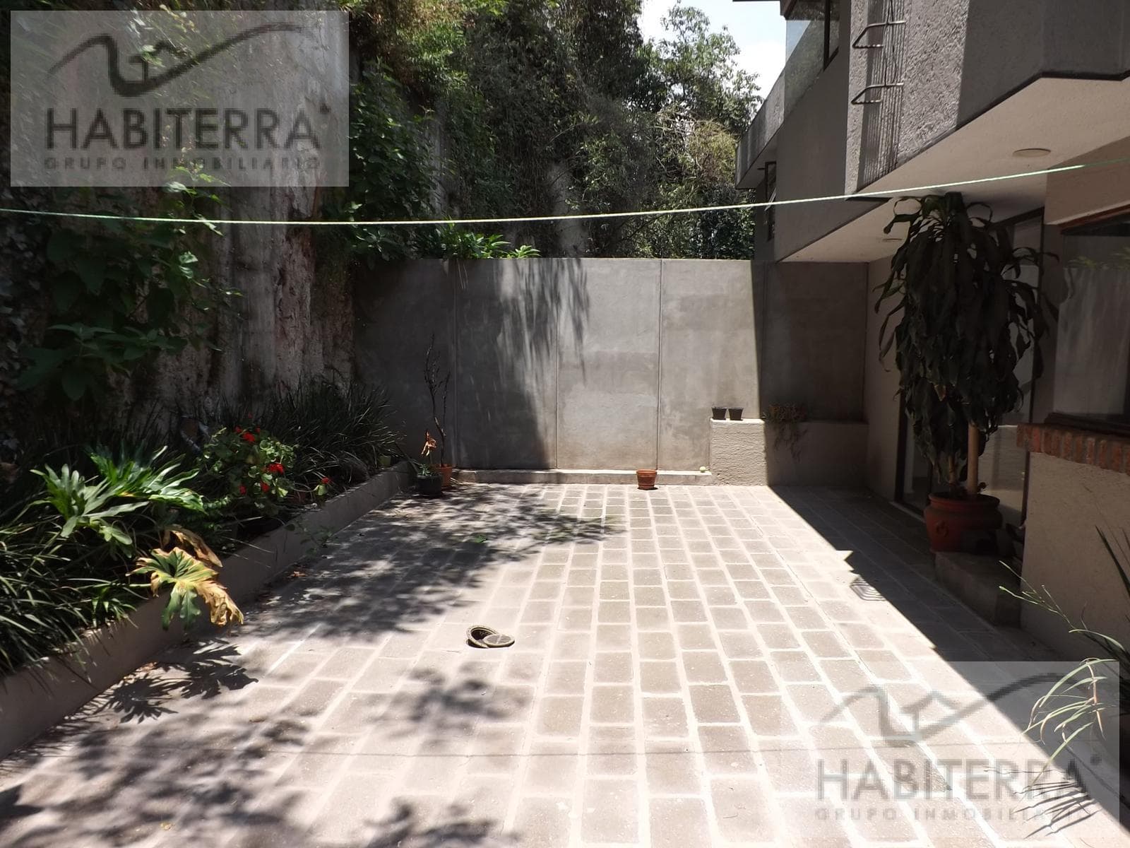 Renta casa en Condominio en Lomas de Tecamachalco