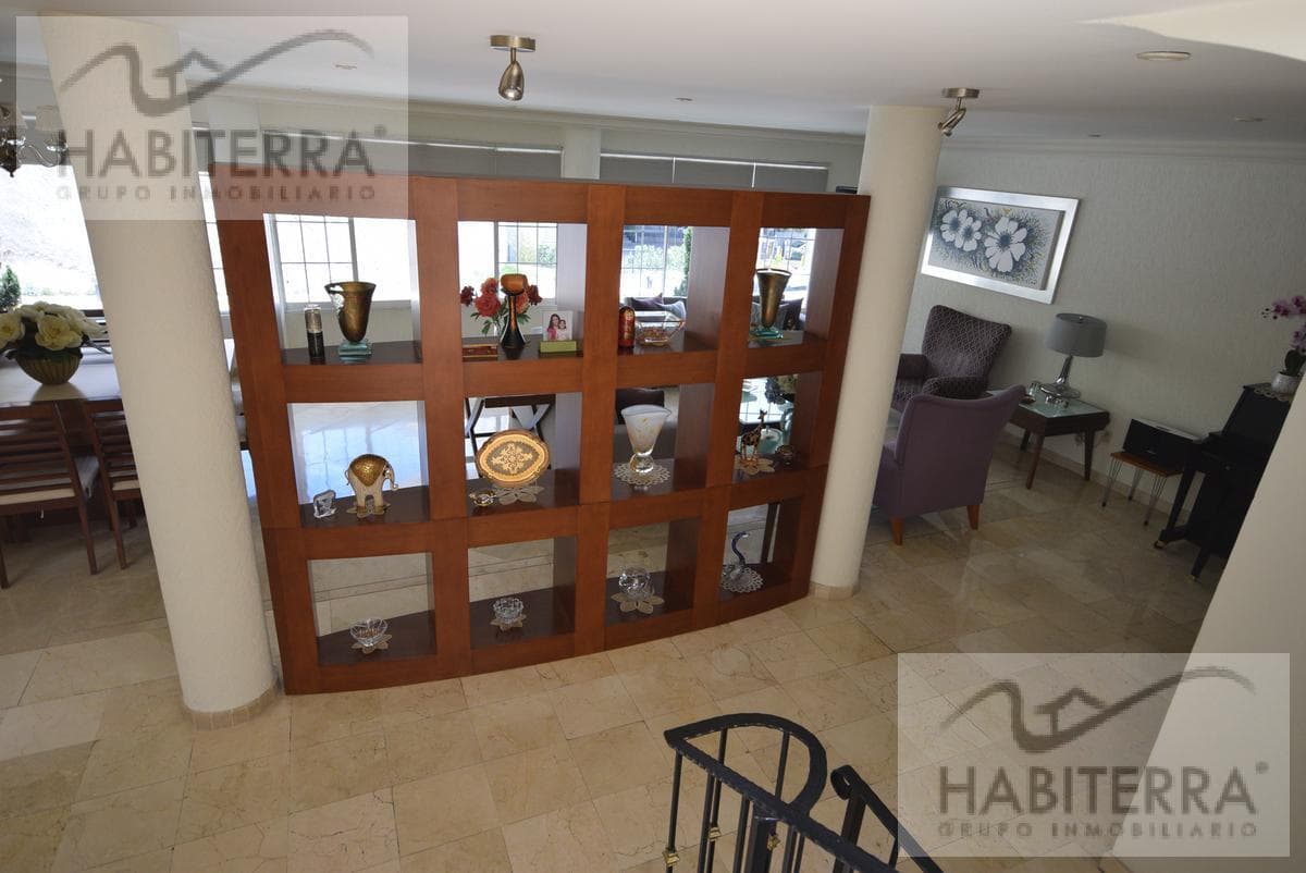 Venta agradable y funcional casa en Valle de las Palmas