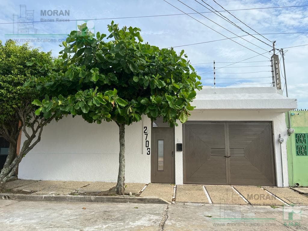 Renta de casa residencial en Playa Sol