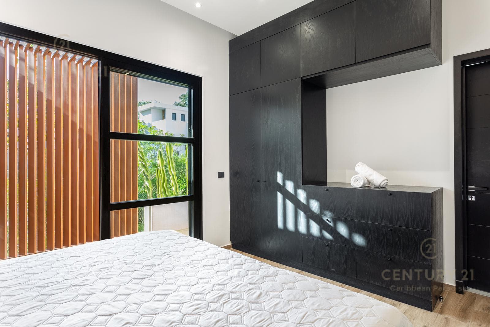 Casa 4 Recamaras en Venta Aldea Zama | Arquitectura Moderna Cerca de la Playa | P4005