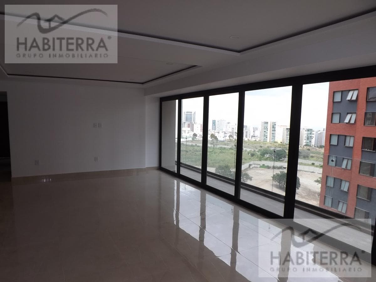 Venta agaradable departamento en Altarea Interlomas