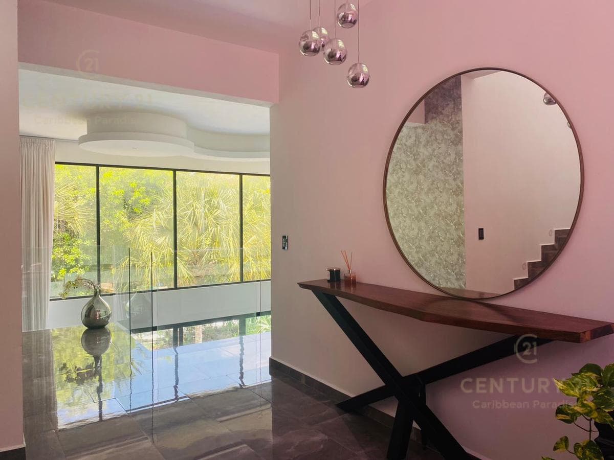 Estupenda casa en venta en Playacar, Playa del Carmen P3259