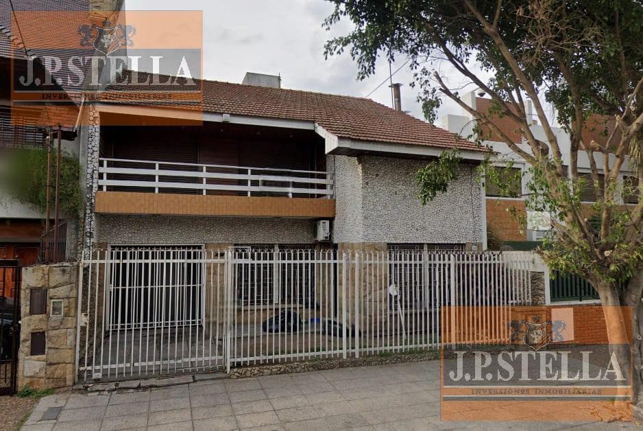 Casa 5 ambientes 269 m² s/ lote 205 m² - Ramos Mejia