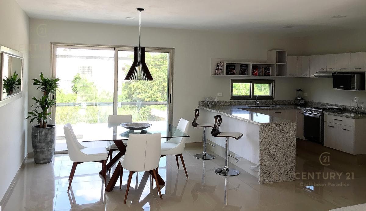 Espaciosos departamentos de 2 recámaras en Playa del Carmen P2374