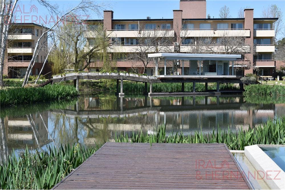 3-ROOM APARTMENT FOR SALE IN VILLA DEL LAGO