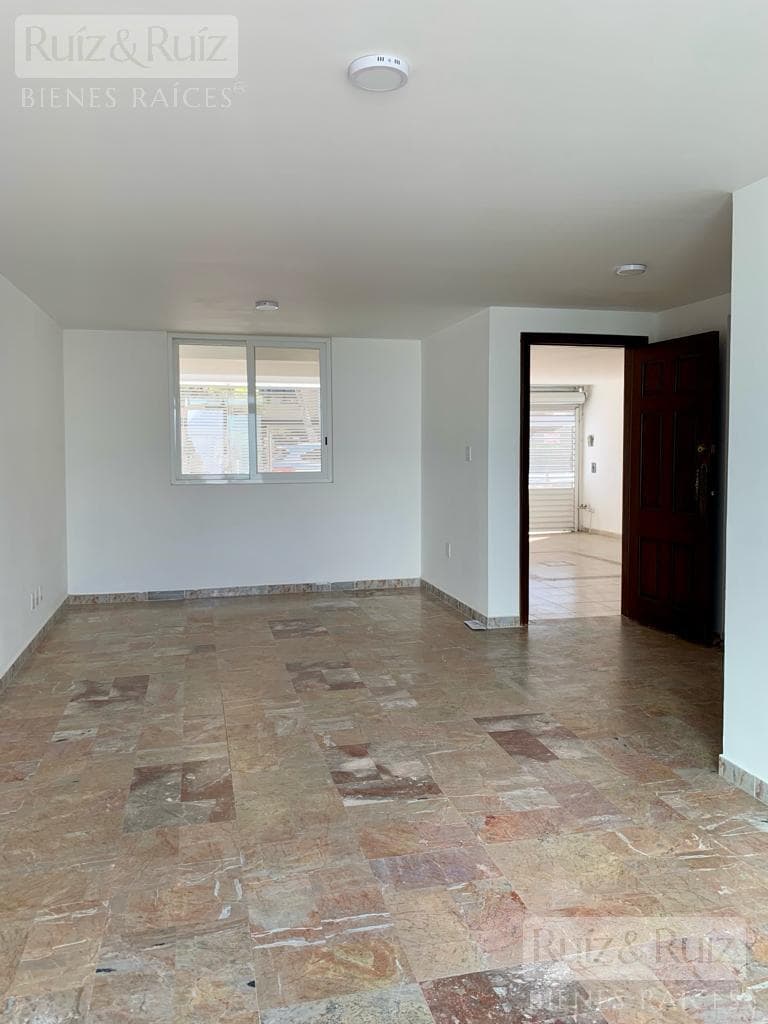 COMMERCIAL PROPERTY FOR RENT, LOCATED IN THE EAST SIDE, ON AV. SAN PEDRO