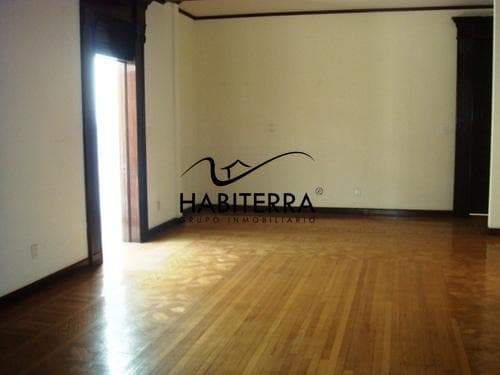 VENTA PRECIOSA RESIDENCIA DE UN SOLO NIVEL