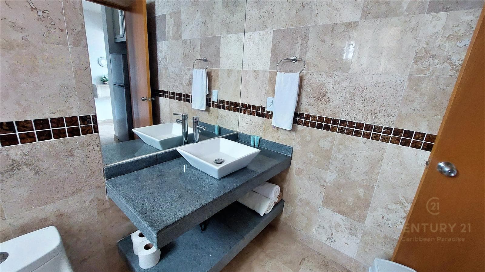 Estudio en venta en avenida CTM a una cuadra de 5ta ave Playa del Carmen P4014