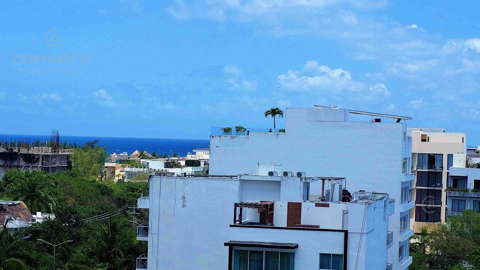Estudio en venta listo para rentar a 1 cuadra de 5ta ave Playa del Carmen P4015